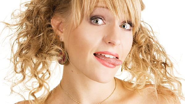 舌苔厚白是艾滋病早期症状吗