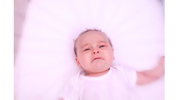 孩子打了预防针晚上哭闹怎么回事