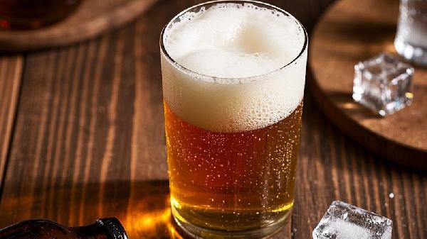 喝啤酒后头疼怎么缓解 6种方法能消除酒后不适