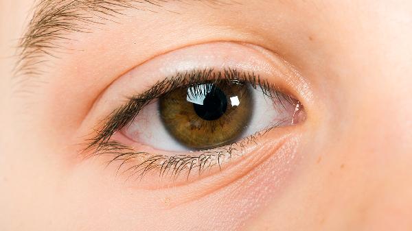 眼睛一直酸痛流眼泪怎么回事