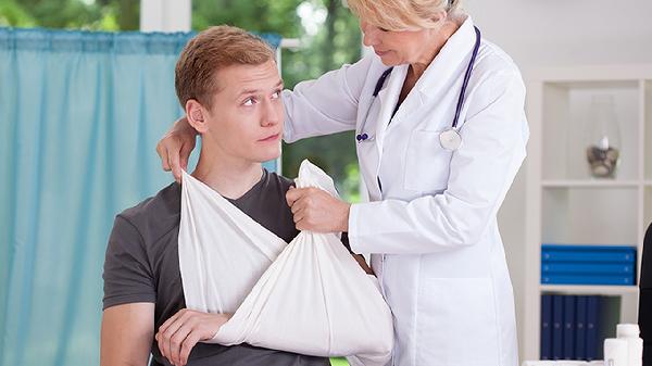 手腕扭伤需要打石膏吗  3种情况手腕扭伤要打石膏处理
