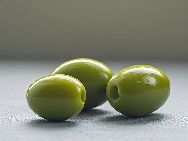 每天用新鲜橄榄泡水喝好不好