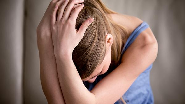 50岁女胸闷气短怎么回事