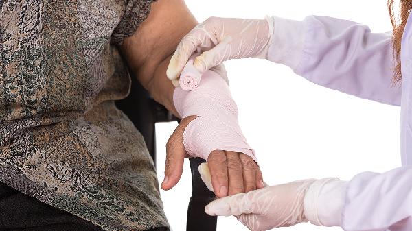 初期天疱疮能治好吗 掌握初期天疱疮的几个疗法