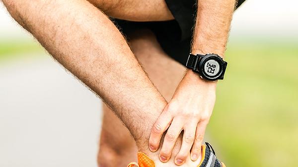 小学生脚踝疼痛是什么原因