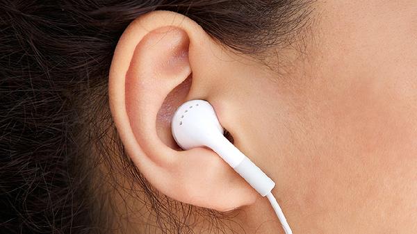 耳机声音大会对耳朵造成伤害吗