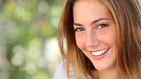 牙齿漏风说话口齿不清怎么办