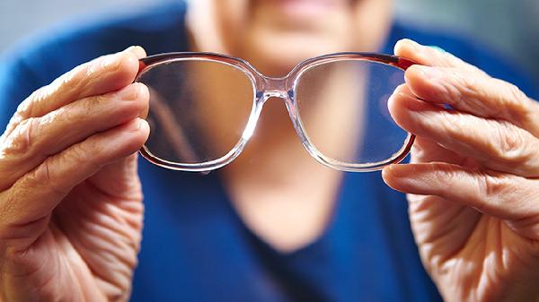 左眼柱镜-0.25是什么意思