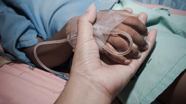 血稠输液以后头疼怎么回事