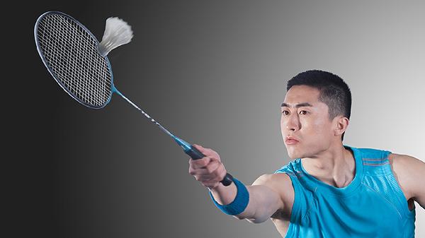 打羽毛球大汗淋漓伤身体吗