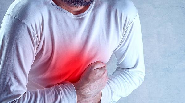 游离性胸腔积液在X线上有什么表现