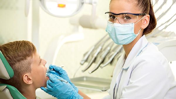 根尖周炎有冷热刺激痛吗 根尖周炎的具体症状剖析