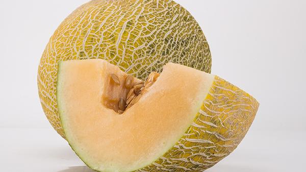 夏天吃哈密瓜好还是吃西瓜好