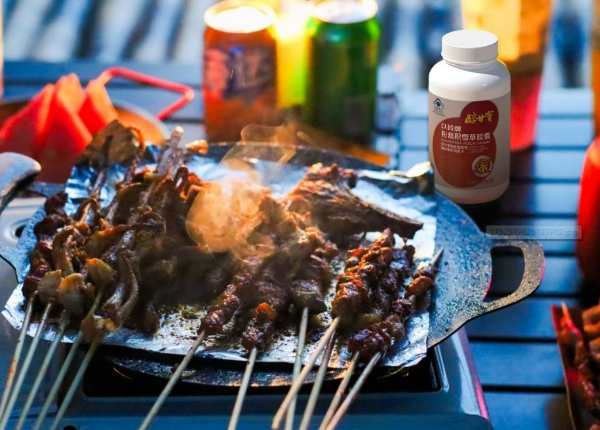熬夜+烧烤+啤酒=肝损伤加速器？中医揭秘夏日“深夜食堂”的隐藏代价！