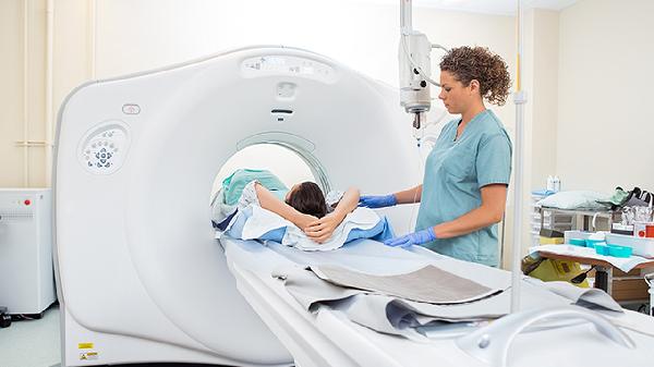 CT检查有辐射，会致癌吗？医生说出实话，这4类人做CT应慎重