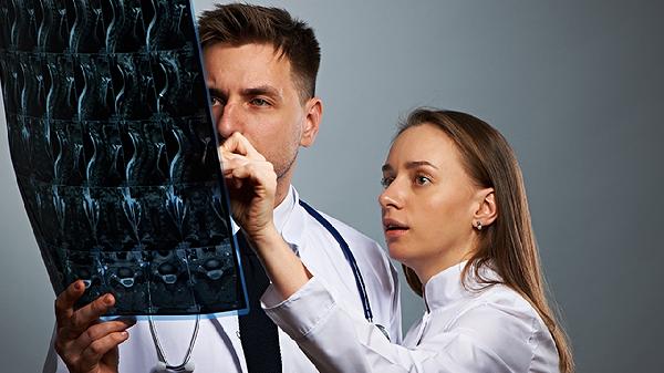 经常做CT,对人体的伤害大吗?医生:做好5点准备,可降低风险