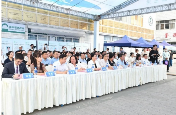 民盟情、民族医药情，首都名中医董瑞团队云中二院“肺结节与肺癌”专科门诊启动