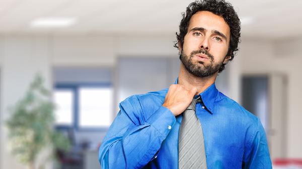 头颈部爱出汗，头发经常打湿？中医：多是5个原因，教你有效止汗