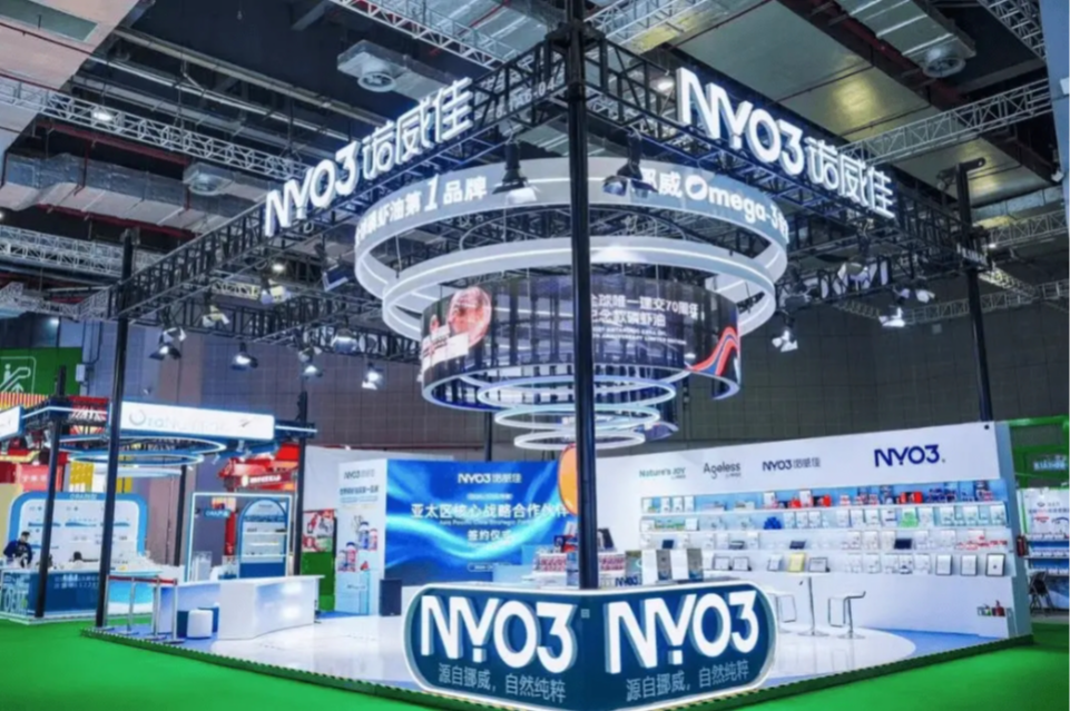 NYO3品牌形象店001号落沪！挪威“抗衰三宝”问世，剑指千亿级抗衰市场
