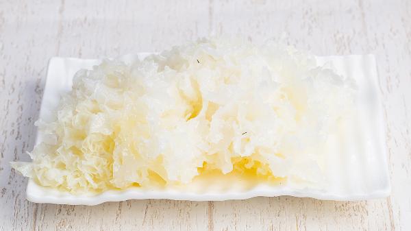 银耳是肾病的 “禁忌” 吗?告诫:若要肾脏安好,少尝3种食材