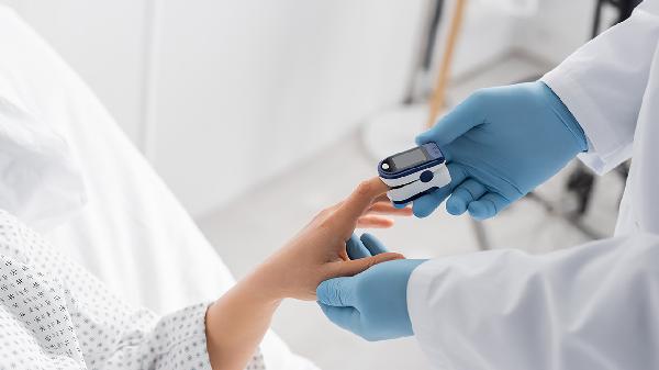 血糖高不是坏事？血糖高的人会更加健康？医生：还受这些因素影响