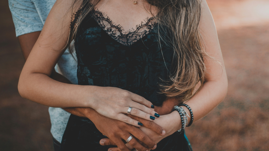 女生如何用手取悦自己?9个健康技巧让你更享受