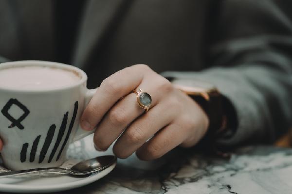 每天一杯椰椰咖啡，居然胖了两斤？！别再被它骗了