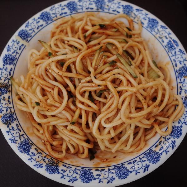 多吃面条对“胰岛”不好？提醒：若想降血糖，平时少吃5种食物