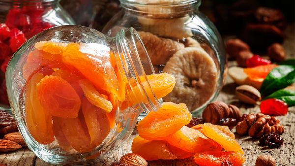 每天吃杏仁对身体有啥影响？医生：4好处不请自来，不懂吃太可惜