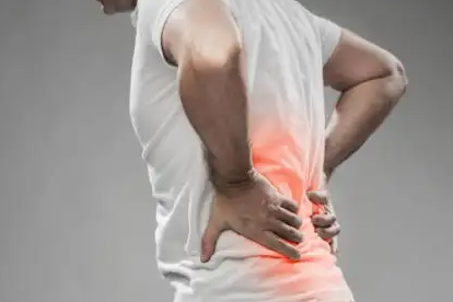 腰痛难耐，多是不当动作“攒”出来的，5种方法帮您全缓解