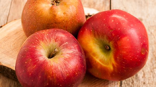 苹果的功效！医生实话：糖尿病患者常吃苹果，降低几种并发症风险
