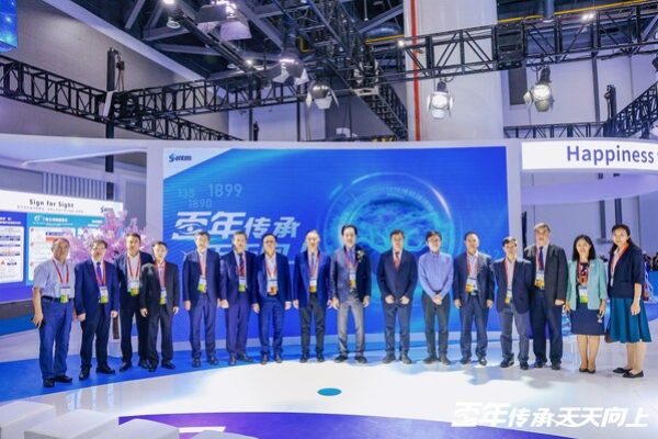 百年传承，天天向上----参天公司与眼科同仁共襄第二十九次眼科学术大会