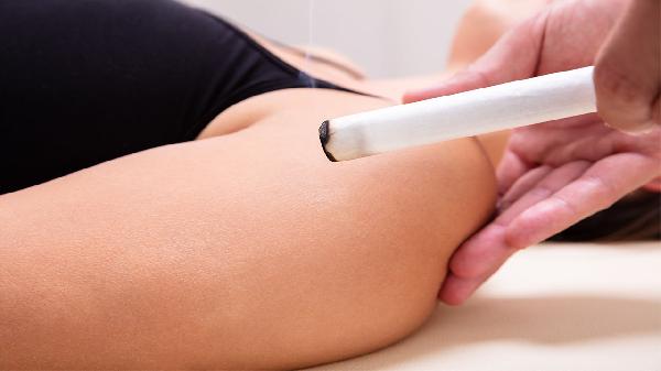 艾灸一晚上下面会老得更快吗