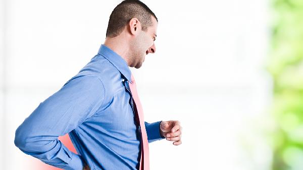 正常人腰是软的还是硬的呢