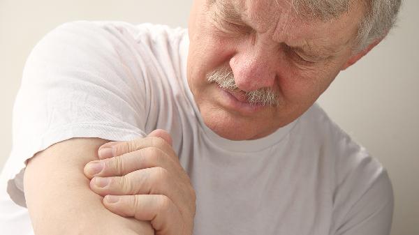 胳膊上臂粗是什么原因