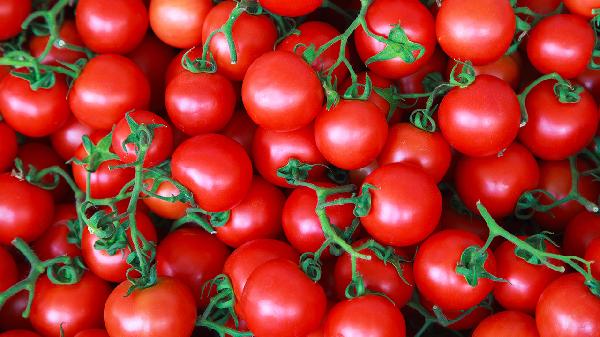 血脂高?快来看看:天天吃西红柿,一个月后身体会有这6种变化!