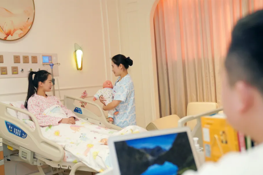米诺娃3万元搞定「产检+分娩+月子」——“反套路”惠民，分期更贴心！