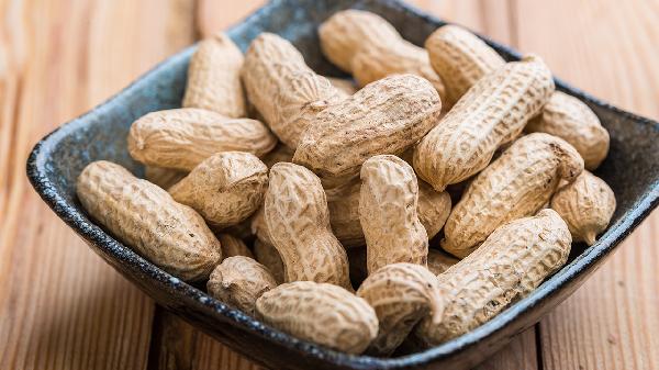 花生是糖尿病的“导火索”?想胰岛好,医生:少吃高糖高脂肪食物