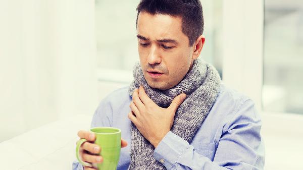 食管癌高发需警惕，医生提示：守护食管健康，吃这几类食物需注意