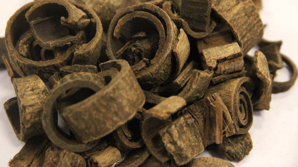 厚朴,能推动胃里食物往下走,用于脾胃湿气所致胃胀、食欲不振