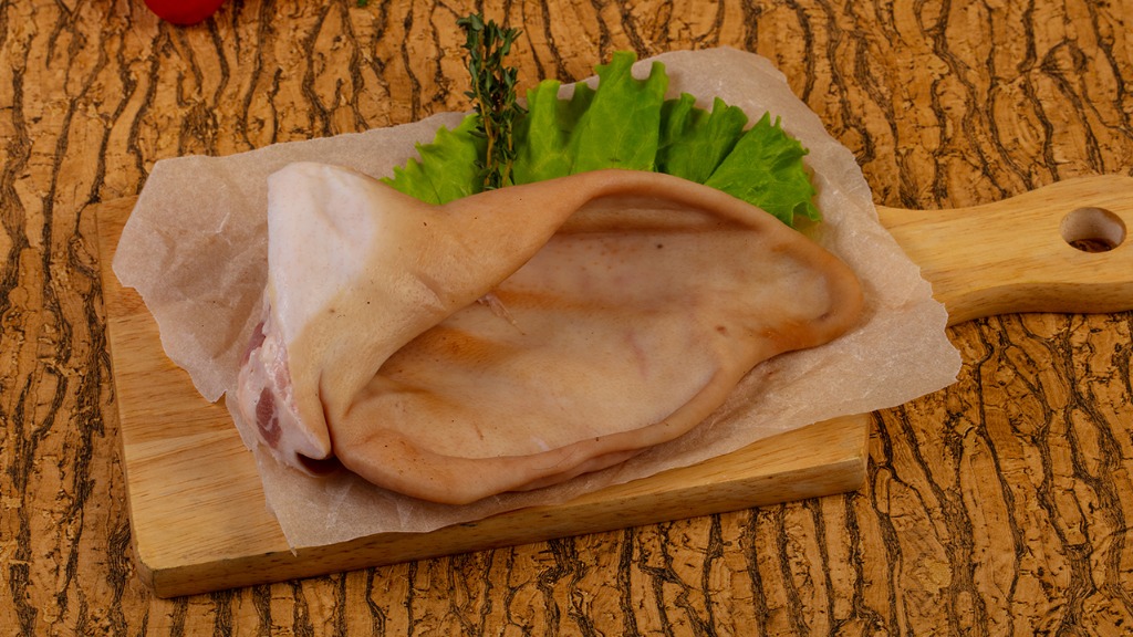 猪耳朵再次被关注！医生直言：经常吃猪耳朵的人，要多注意这6点