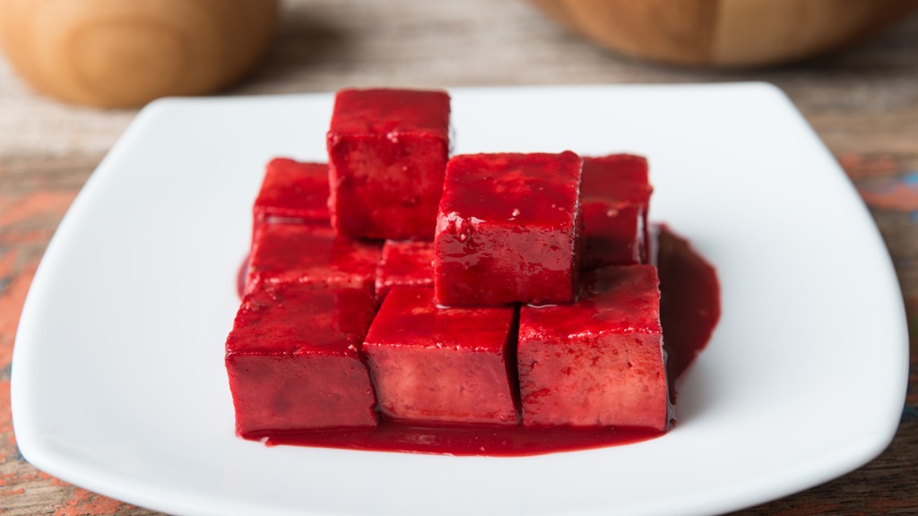 一块腐乳含有12克盐？豆腐乳含有黄曲霉素，吃了会致癌吗？