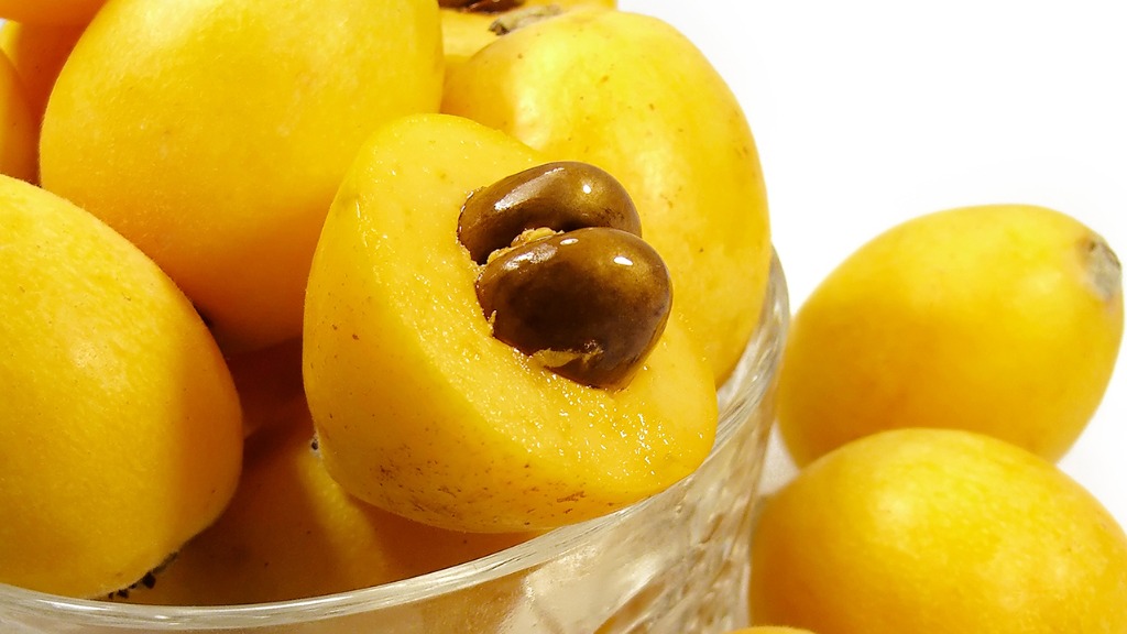 枇杷是肺部“清洁剂”?医生推荐:痰多咳嗽不止,多吃5种果子