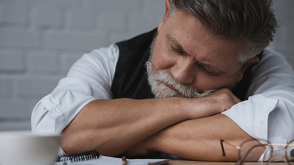 睡得多的人，活的越短？忠告：过了60岁，晚上休息4个要点放心上