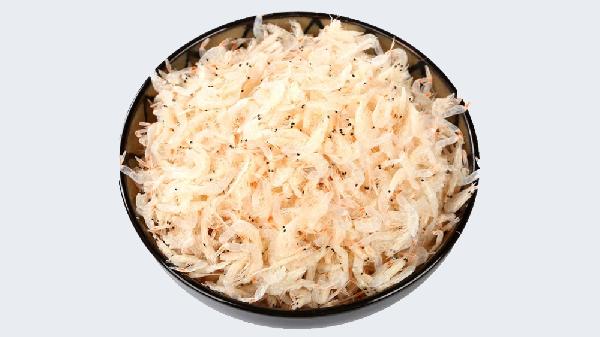 虾皮是“补钙好手”?医生:真正补钙的是这4物,很多人想错了