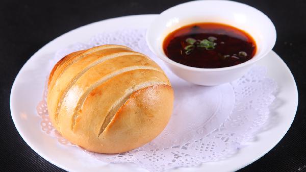 多吃馒头对“胰岛”不好吗？告诫：若想降低血糖，少吃这5种食物