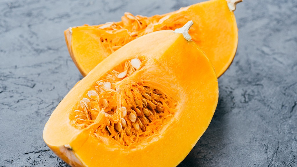 1个南瓜，2个鸡蛋，不用一滴水，做法比麻花简单，比南瓜饼都好吃