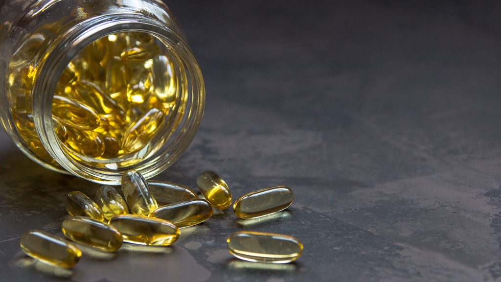 鱼油立大功!医生发现:糖尿病患者常吃鱼油,或能缓解4种并发症