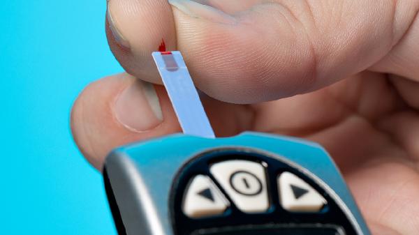 医生发现：血糖高的人，睡觉时一般有3个情况，快来自查一下！