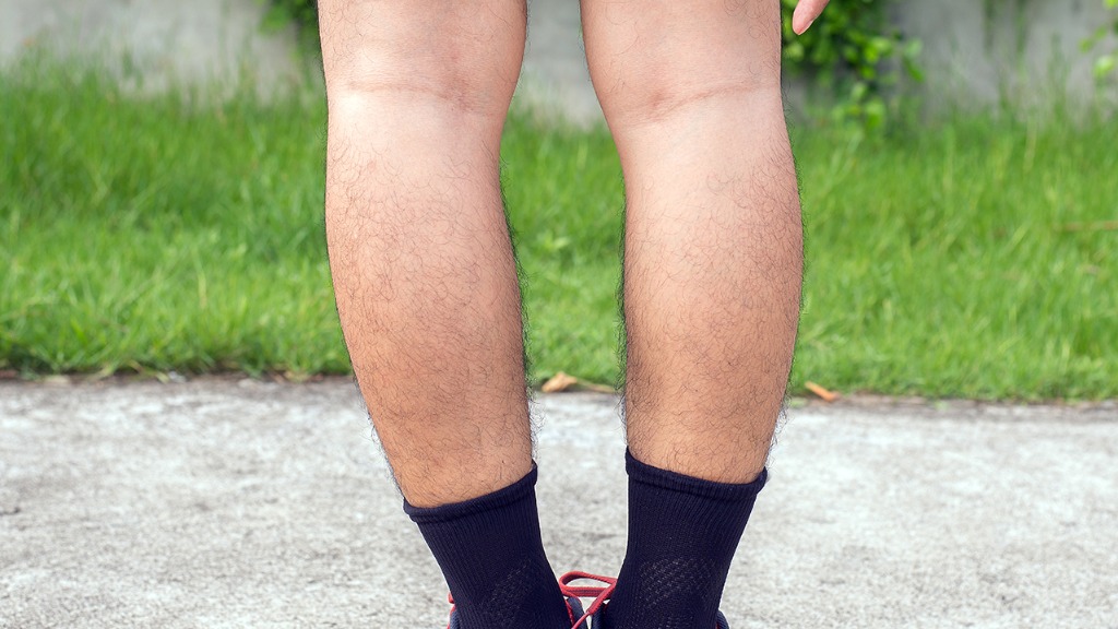 血糖高的老人,要多注意腿,若腿有这2表现,也许肾病已向你靠近